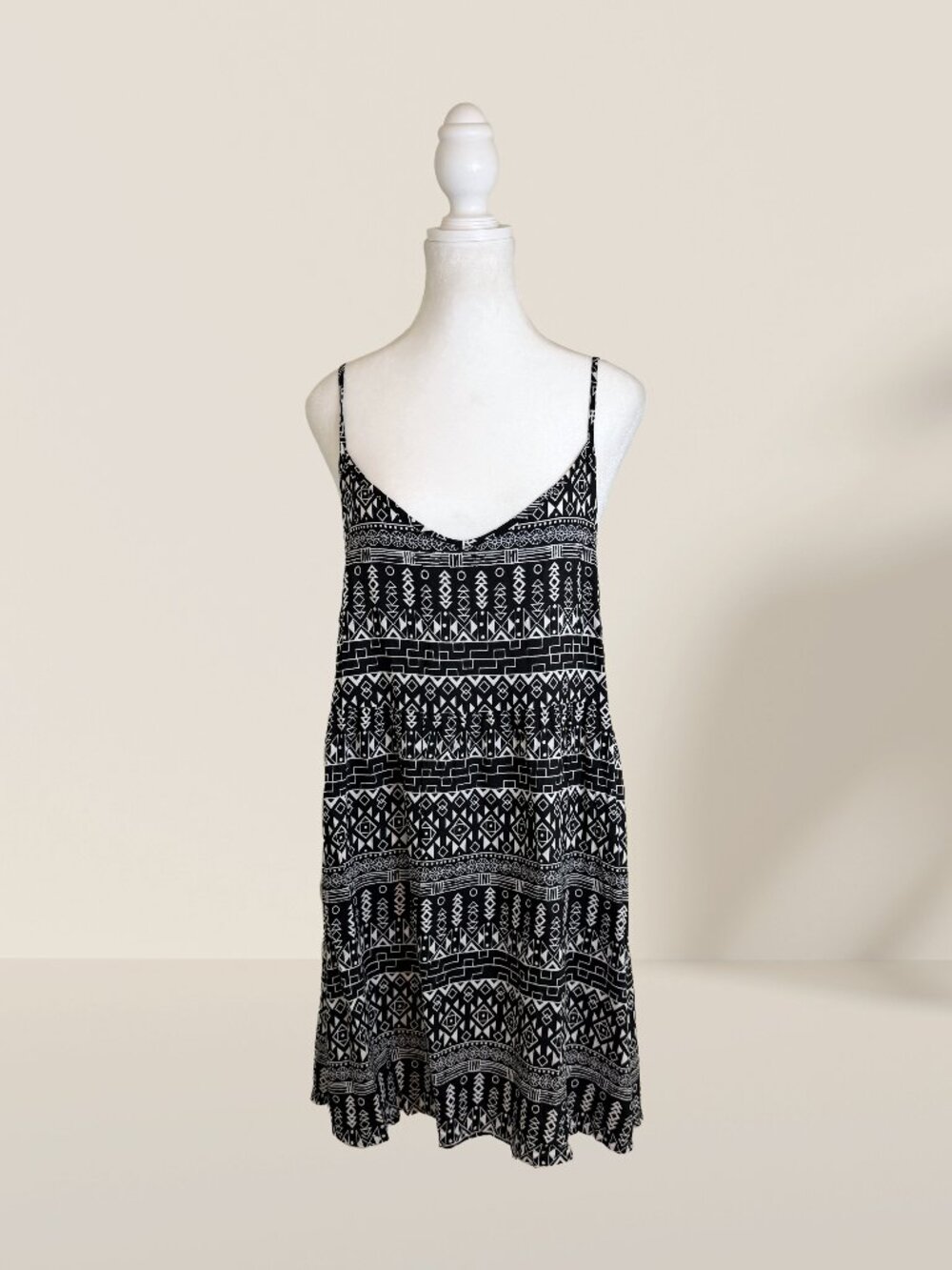 H&M Divided Black White Aztec Tribal Print Sundress Sz 14 | Boho Mini